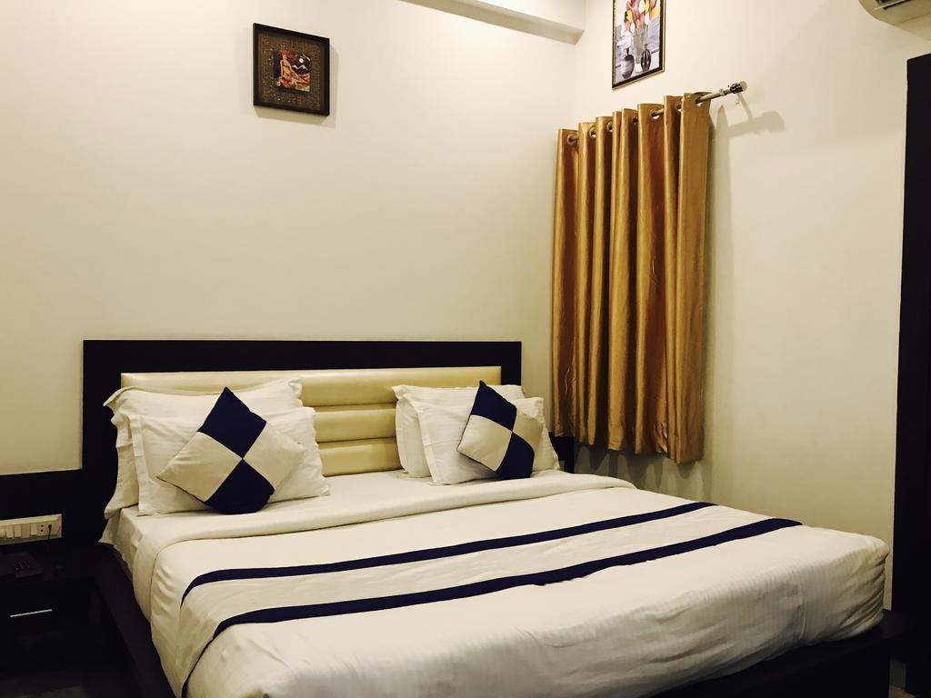 Hotel Aaradhya Residency Agra  Exterior foto