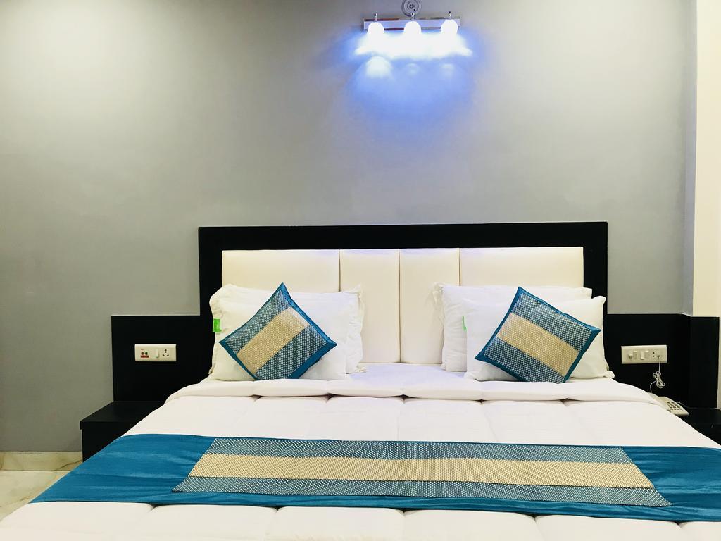 Hotel Aaradhya Residency Agra  Exterior foto