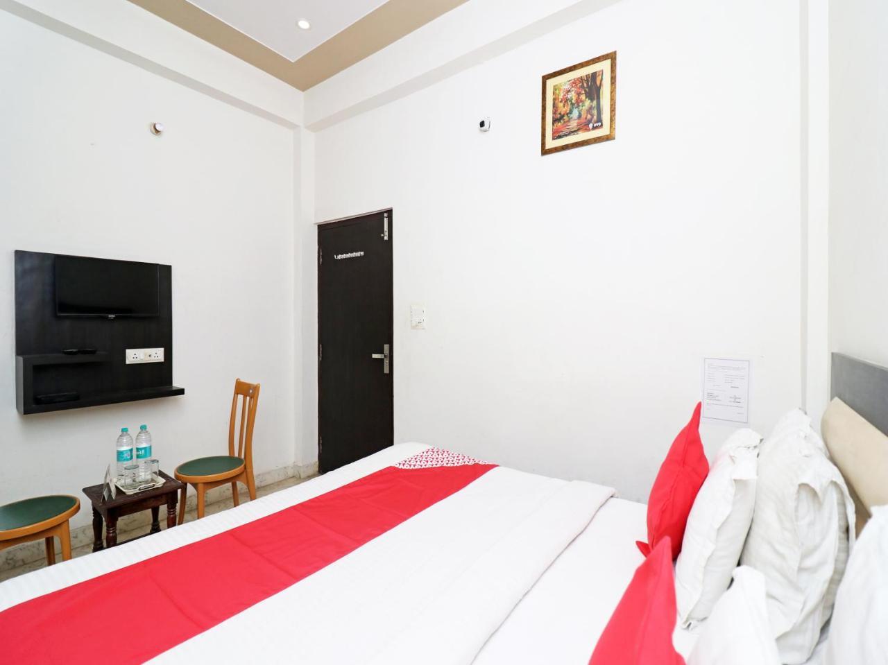Hotel Aaradhya Residency Agra  Exterior foto