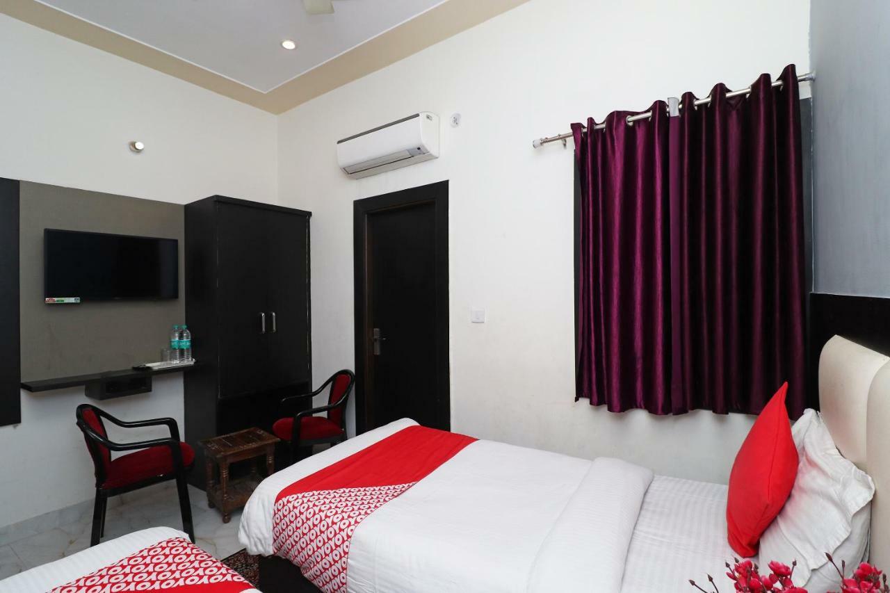 Hotel Aaradhya Residency Agra  Exterior foto